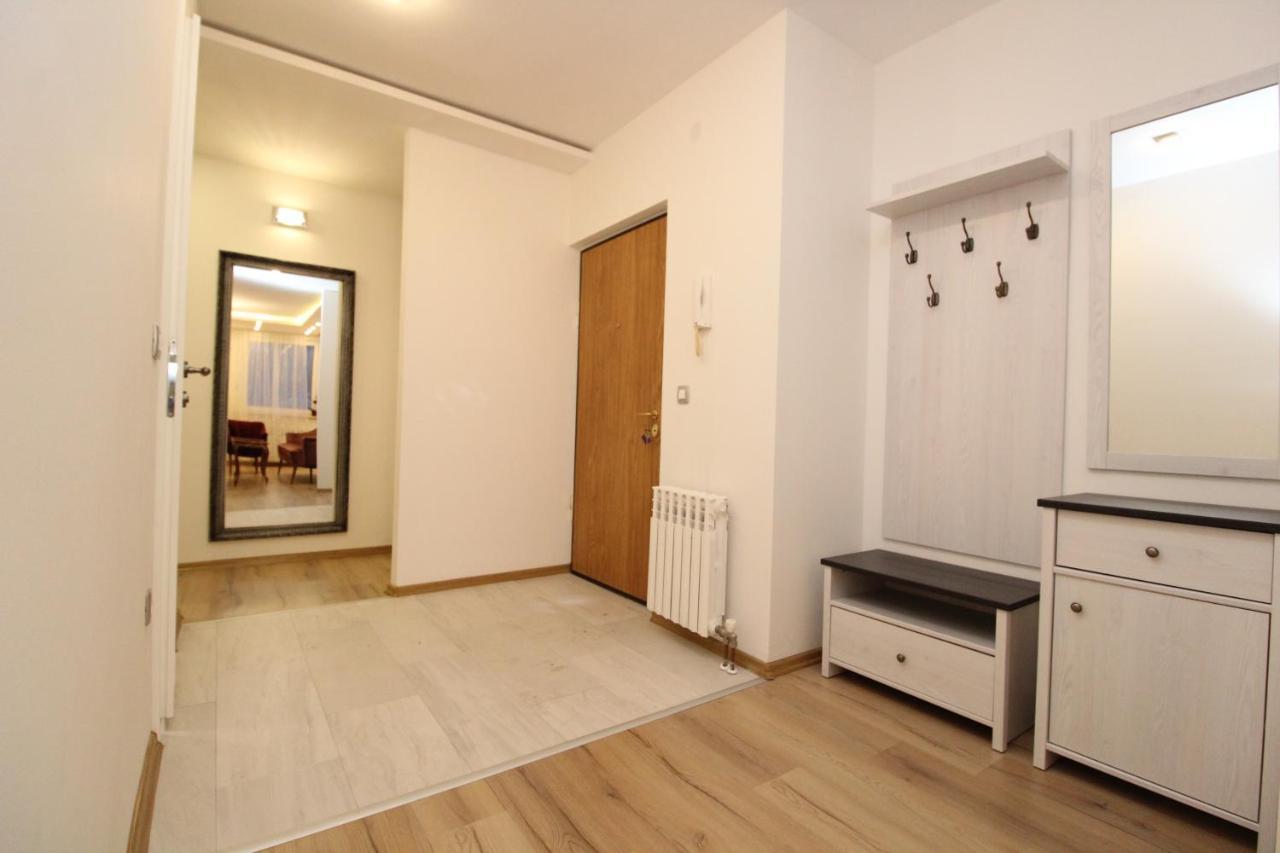 Apartman Centar Sa Sigurnim Parkingom SJJ Exterior foto